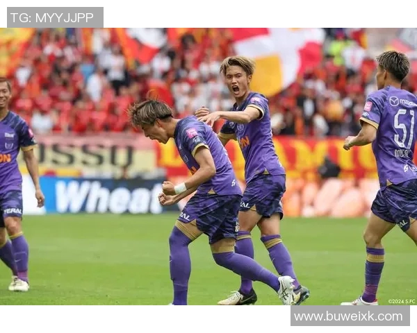 日职联赛精彩对决广岛三箭迎战大阪樱花争夺胜利荣耀